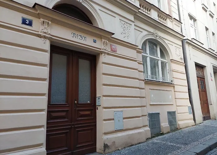 Ai Quattro Angeli Aparthotel Prague